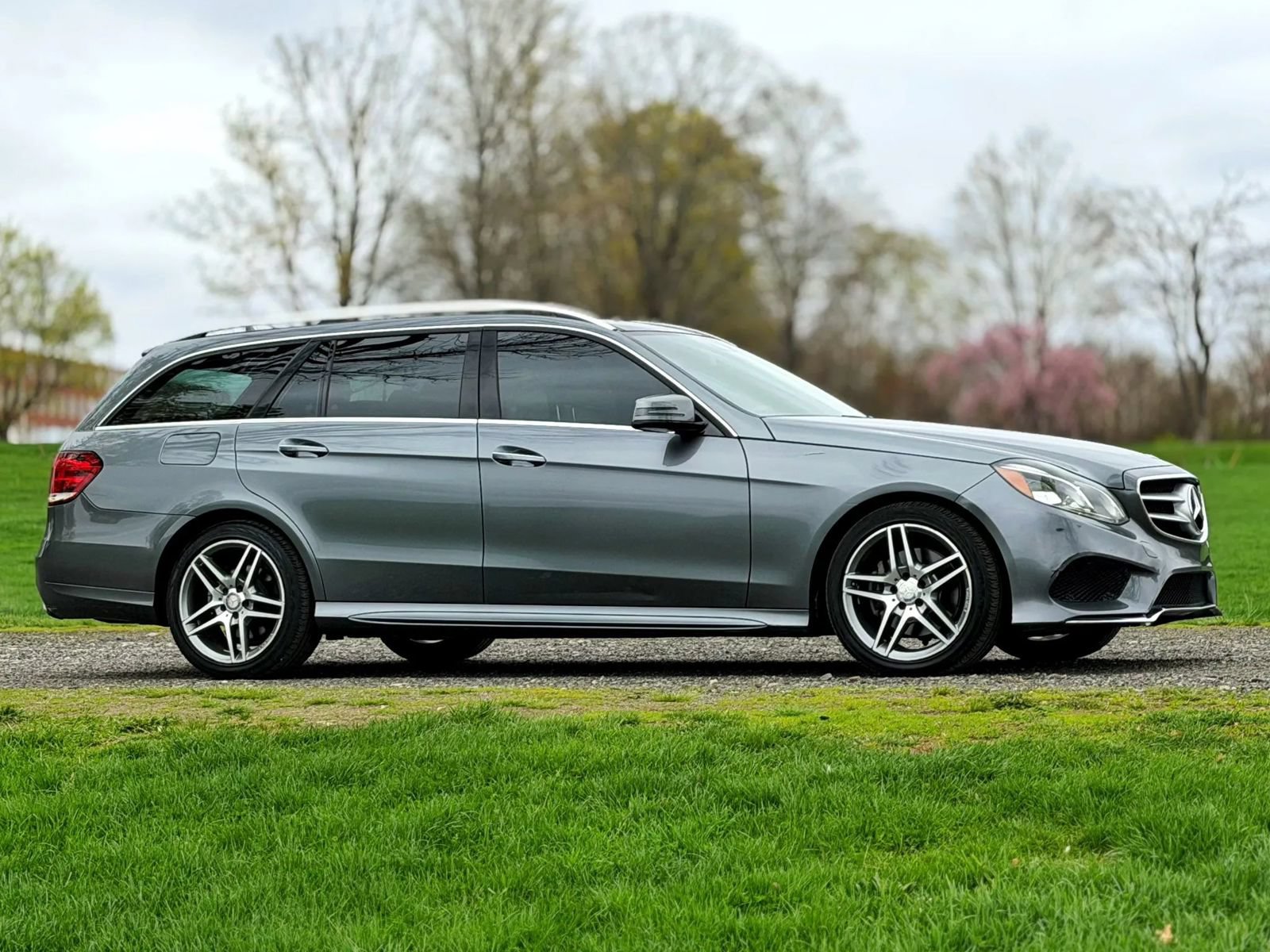 Used 2016 Mercedes-Benz E 350 4MATIC Wagon image 6