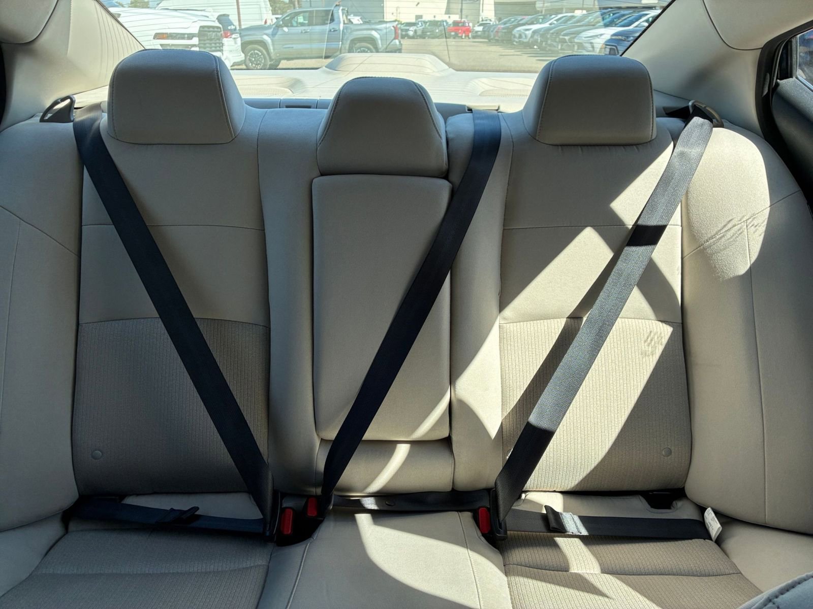 Used 2025 Nissan Altima 2.5 SV image 39