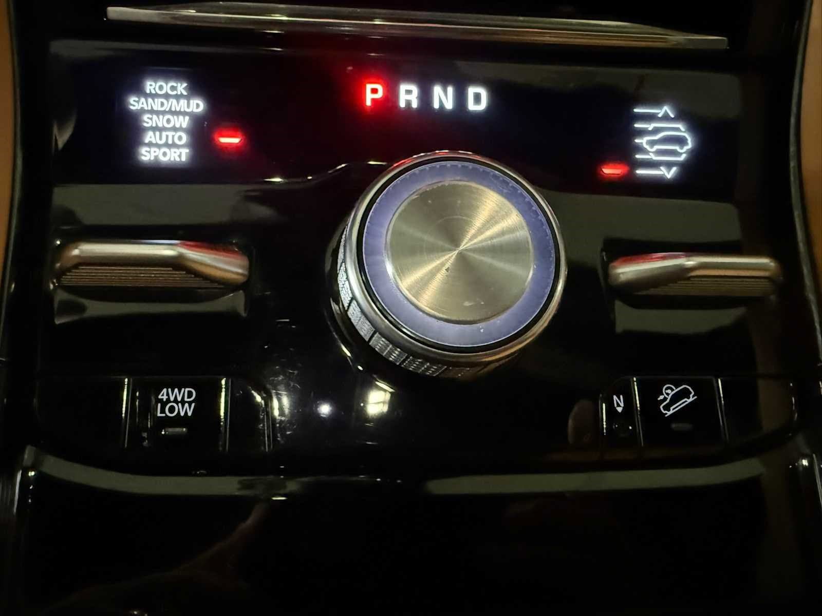 Certified 2024 Jeep Grand Cherokee Summit AWD/4WD image 36