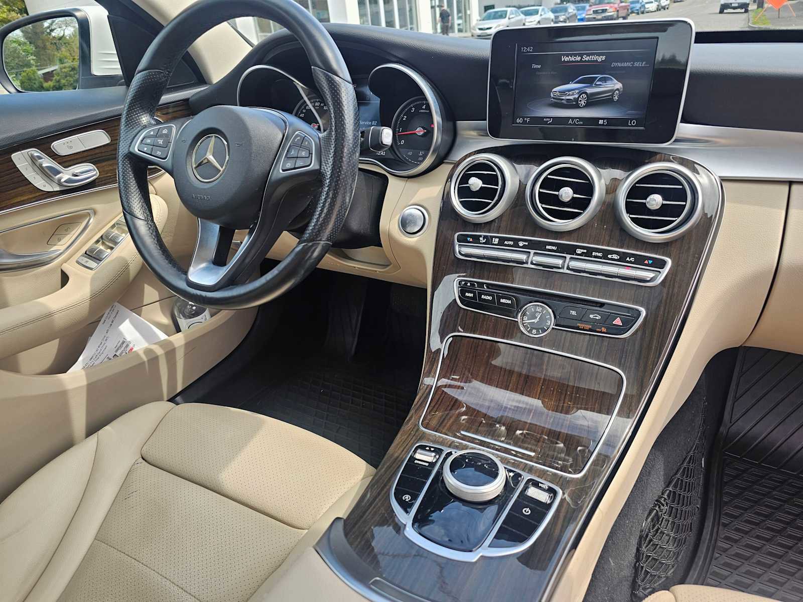 Used 2017 Mercedes-Benz C 300 4MATIC Sedan image 12