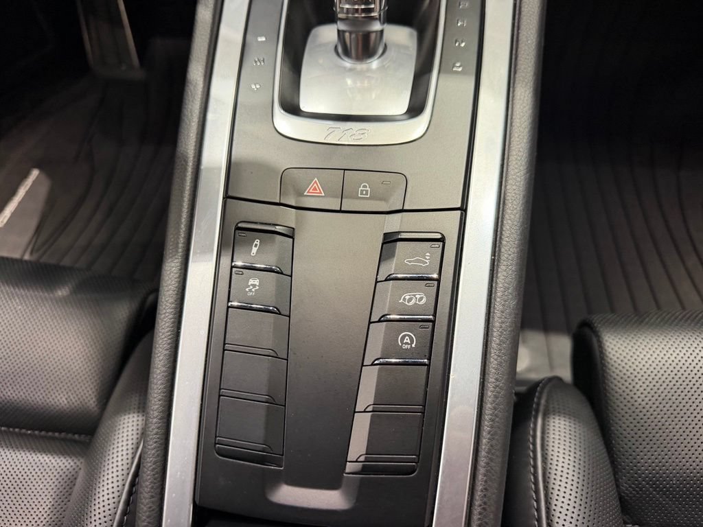 Used 2019 Porsche 718 Cayman S RWD image 38