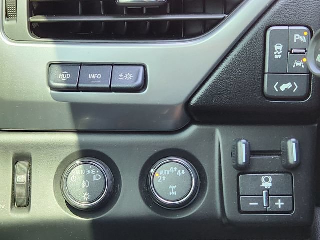 Used 2019 Chevrolet Tahoe Premier AWD/4WD image 26