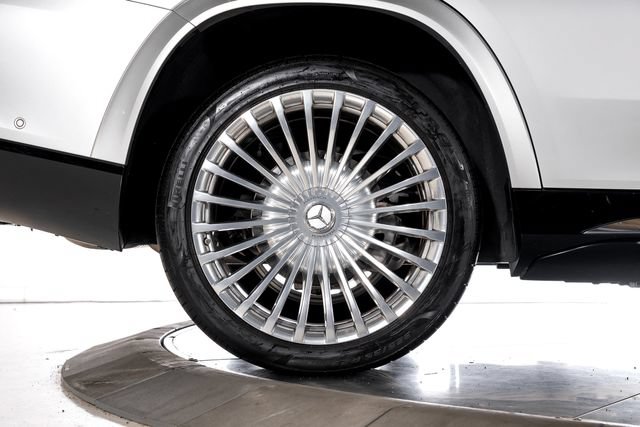 Used 2021 Mercedes-Benz Maybach GLS 600 4MATIC image 17