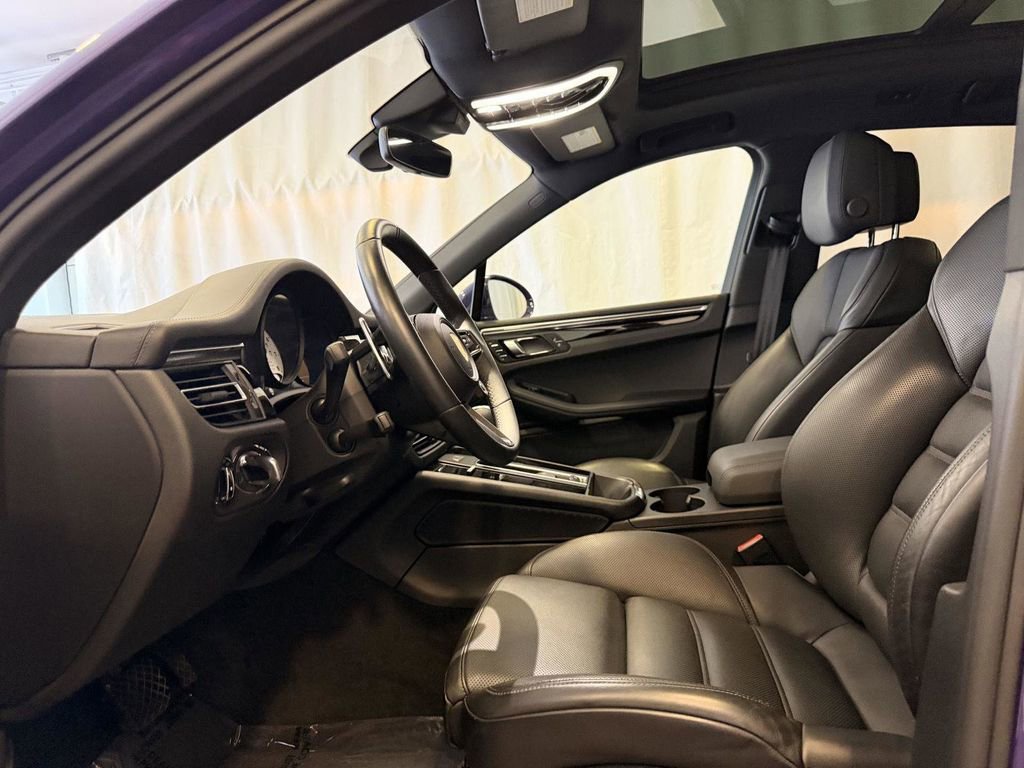 Used 2022 Porsche Macan S image 5