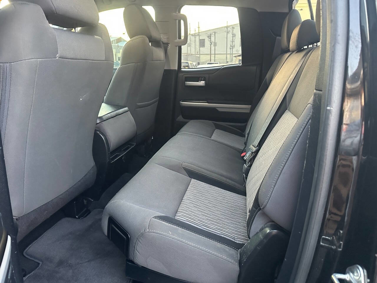 Used 2015 Toyota Tundra SR5 image 9