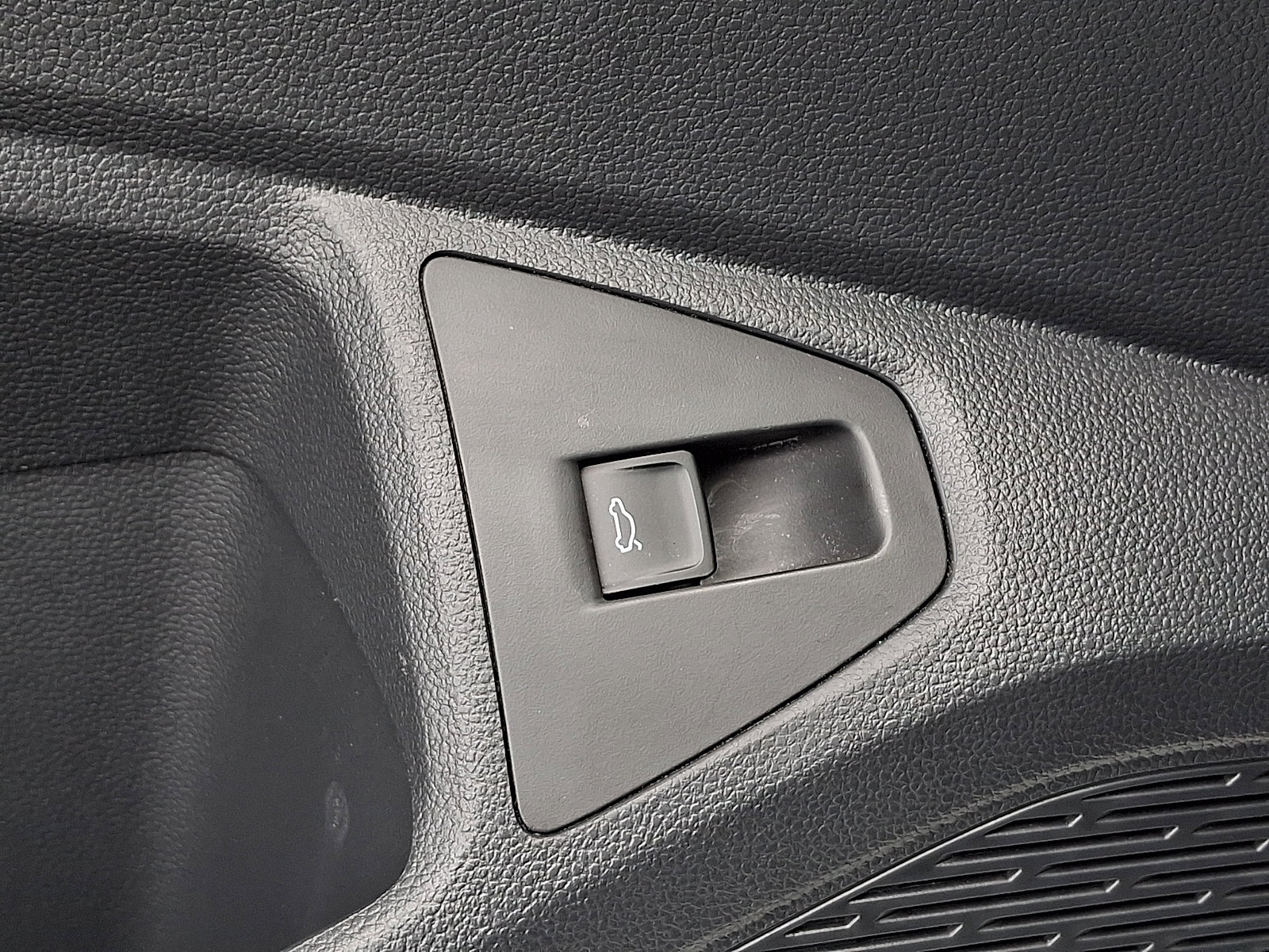 Certified 2025 Volkswagen Jetta GLI Autobahn w/ GLI Black Package image 27