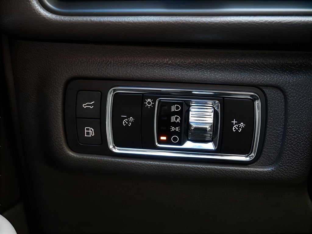 Used 2023 Lincoln Corsair Grand Touring w/ Equipment Group 302A image 16