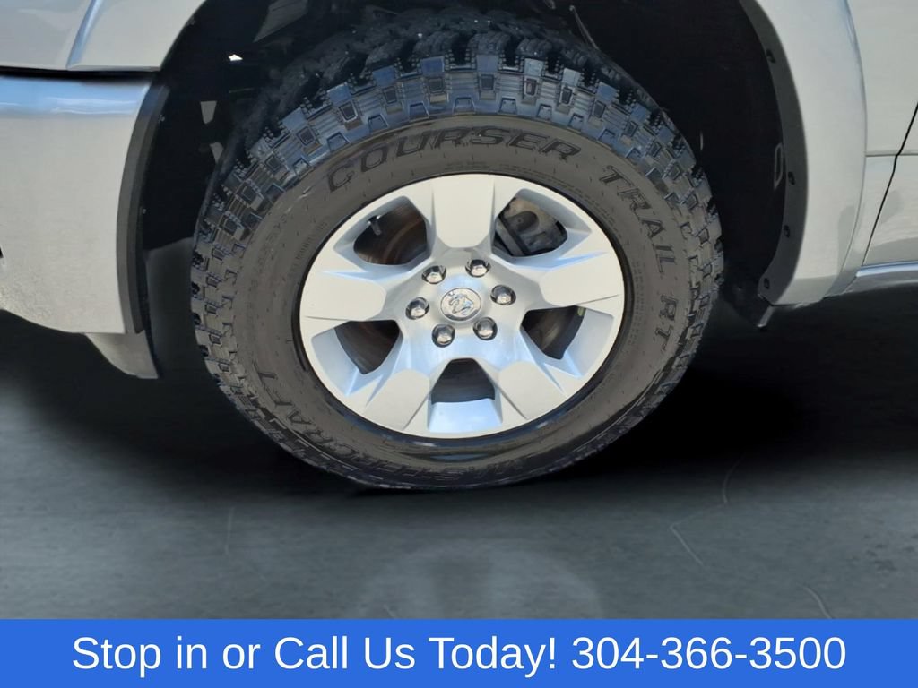 Used 2025 RAM 1500 Big Horn AWD/4WD image 9