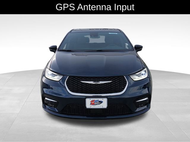 New 2025 Chrysler Pacifica Select image 4
