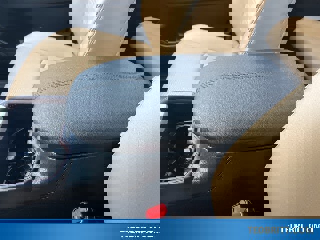 Used 2022 Toyota RAV4 Limited image 35