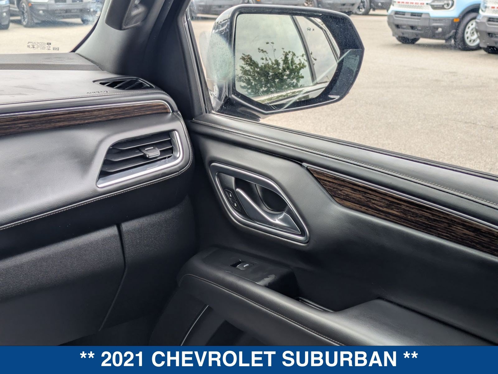 Used 2021 Chevrolet Suburban High Country AWD/4WD image 20