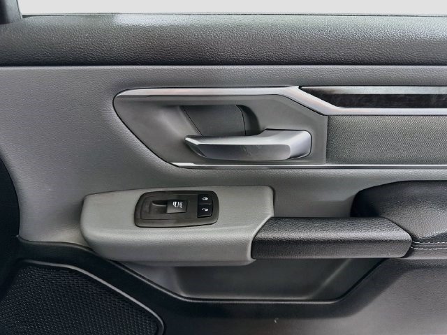 Used 2021 RAM 1500 Big Horn AWD/4WD image 30