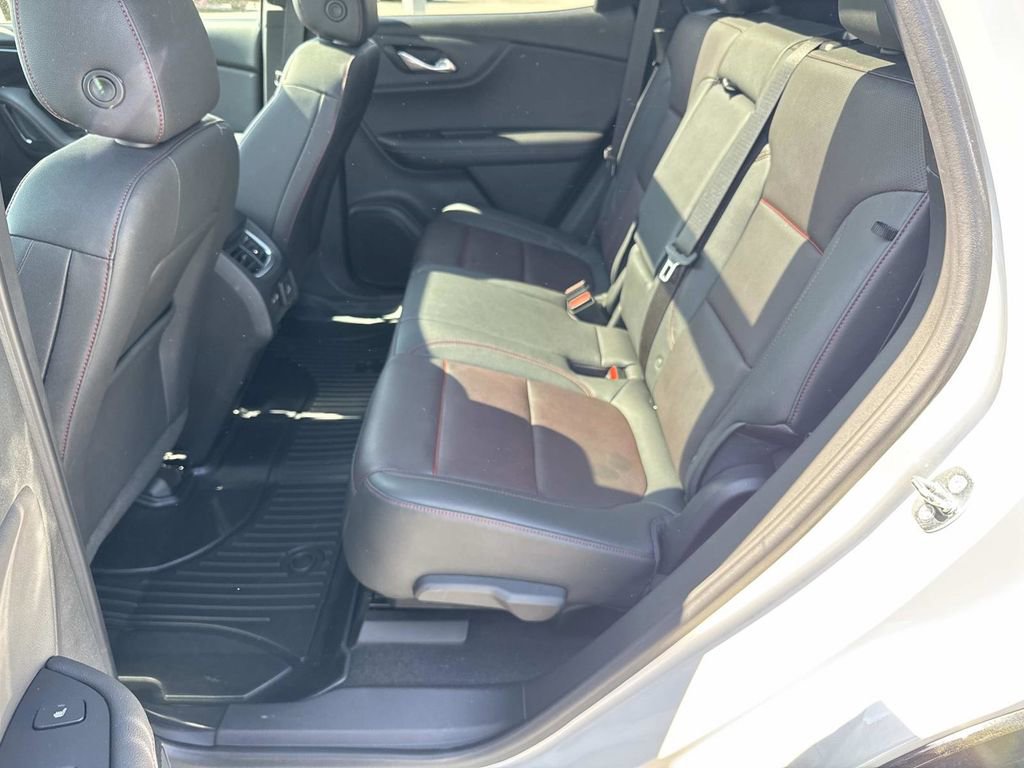 Used 2022 Chevrolet Blazer RS w/ Enhanced Convenience Package image 12