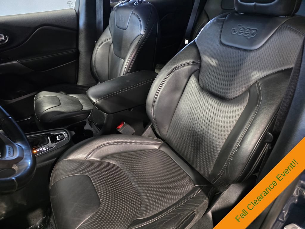 Used 2020 Jeep Cherokee Limited AWD/4WD image 12