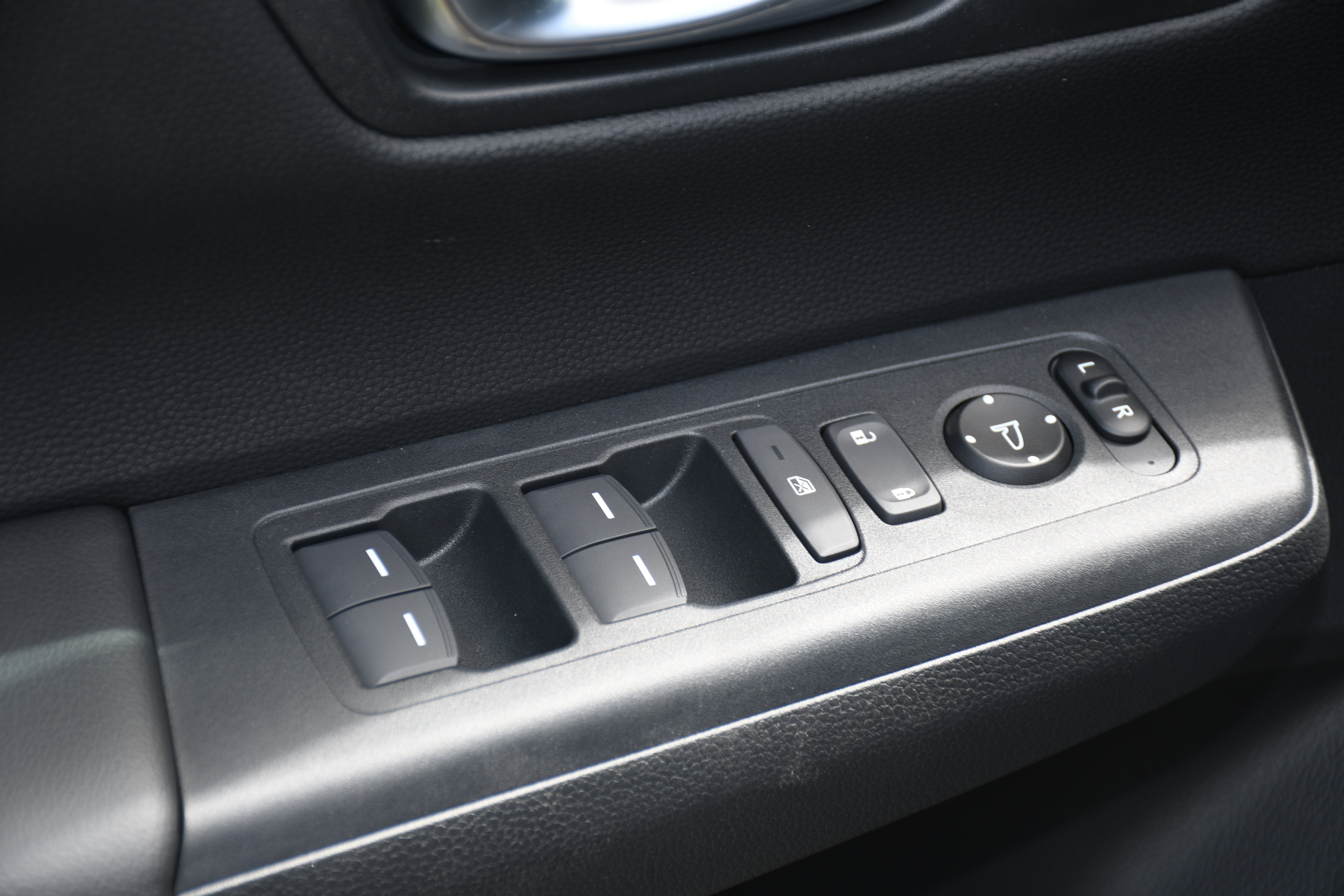 New 2026 Honda CR-V Sport-L image 6