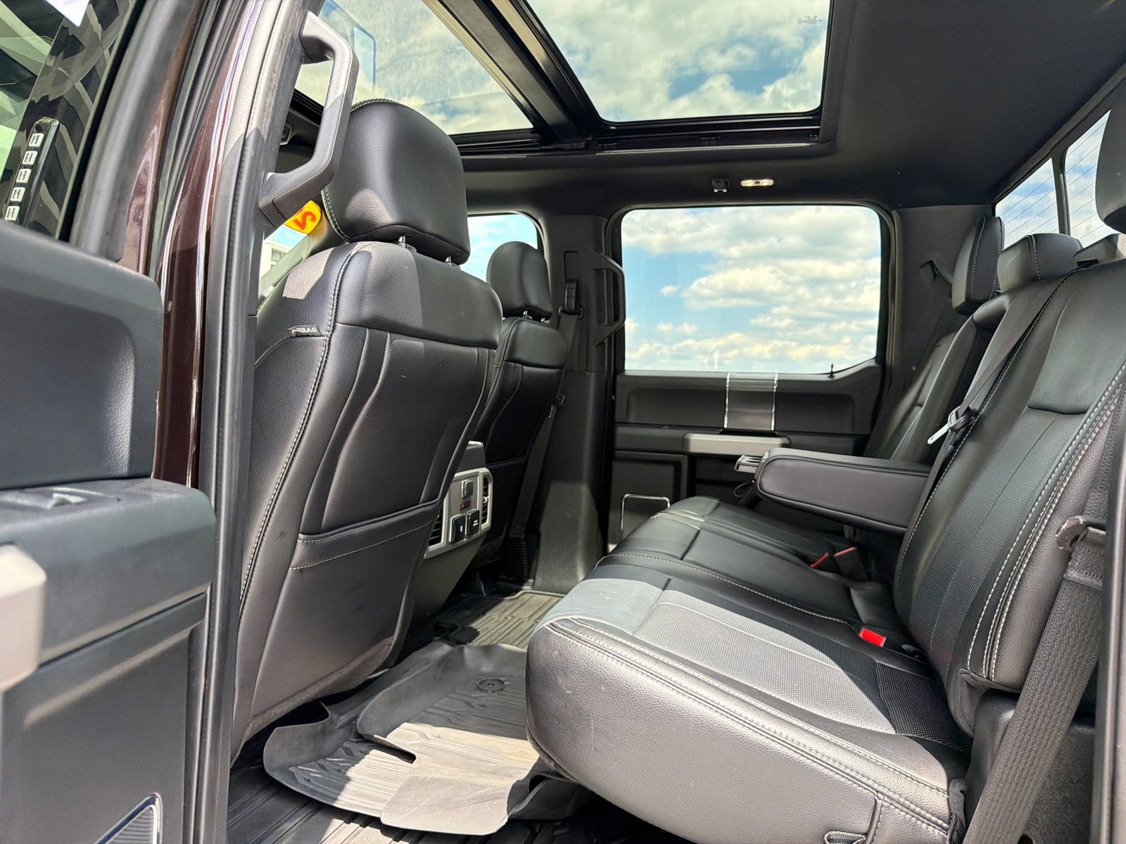 Used 2019 Ford F150 Lariat w/ Equipment Group 502A Luxury AWD/4WD image 17