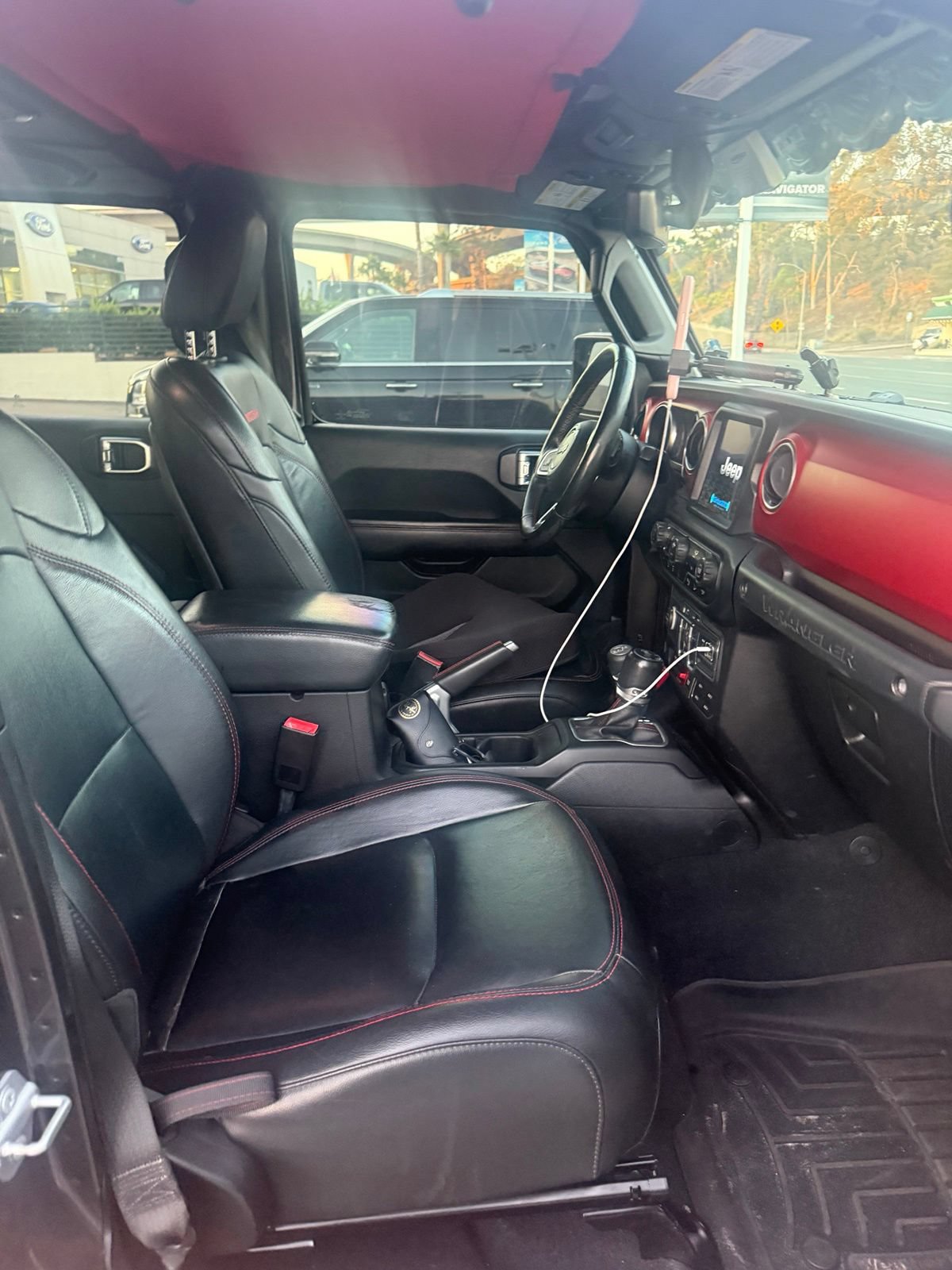 Used 2018 Jeep Wrangler Unlimited Rubicon AWD/4WD image 2