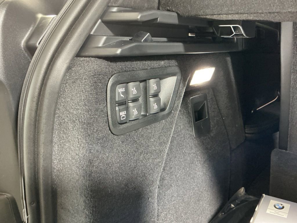 New 2026 BMW X7 xDrive40i AWD/4WD image 33