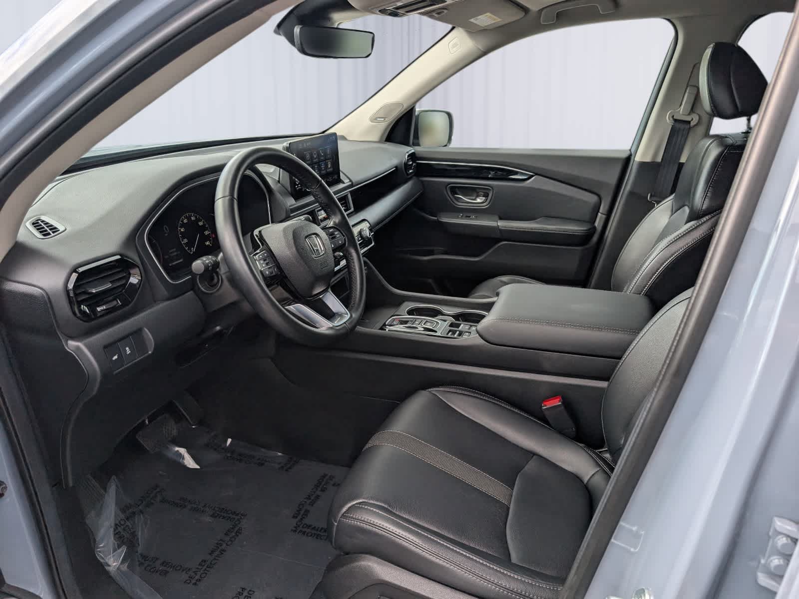 Used 2024 Honda Pilot Touring image 18
