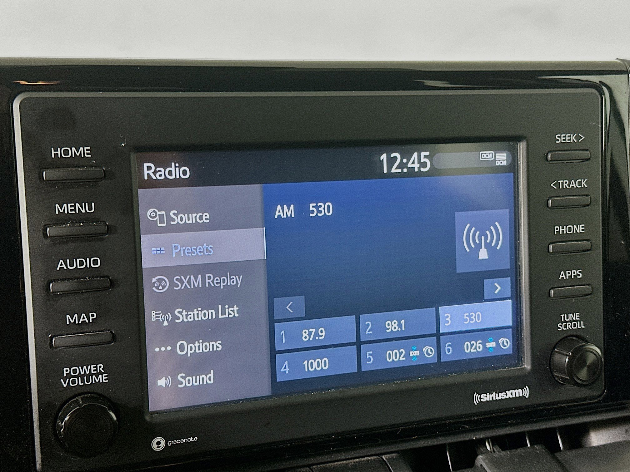 Used 2020 Toyota RAV4 LE FWD image 21