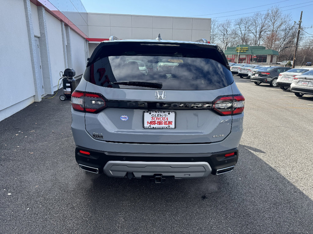 Used 2023 Honda Pilot Elite image 6