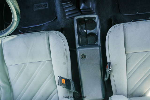 Used 1991 Jeep Wrangler Renegade AWD/4WD image 56