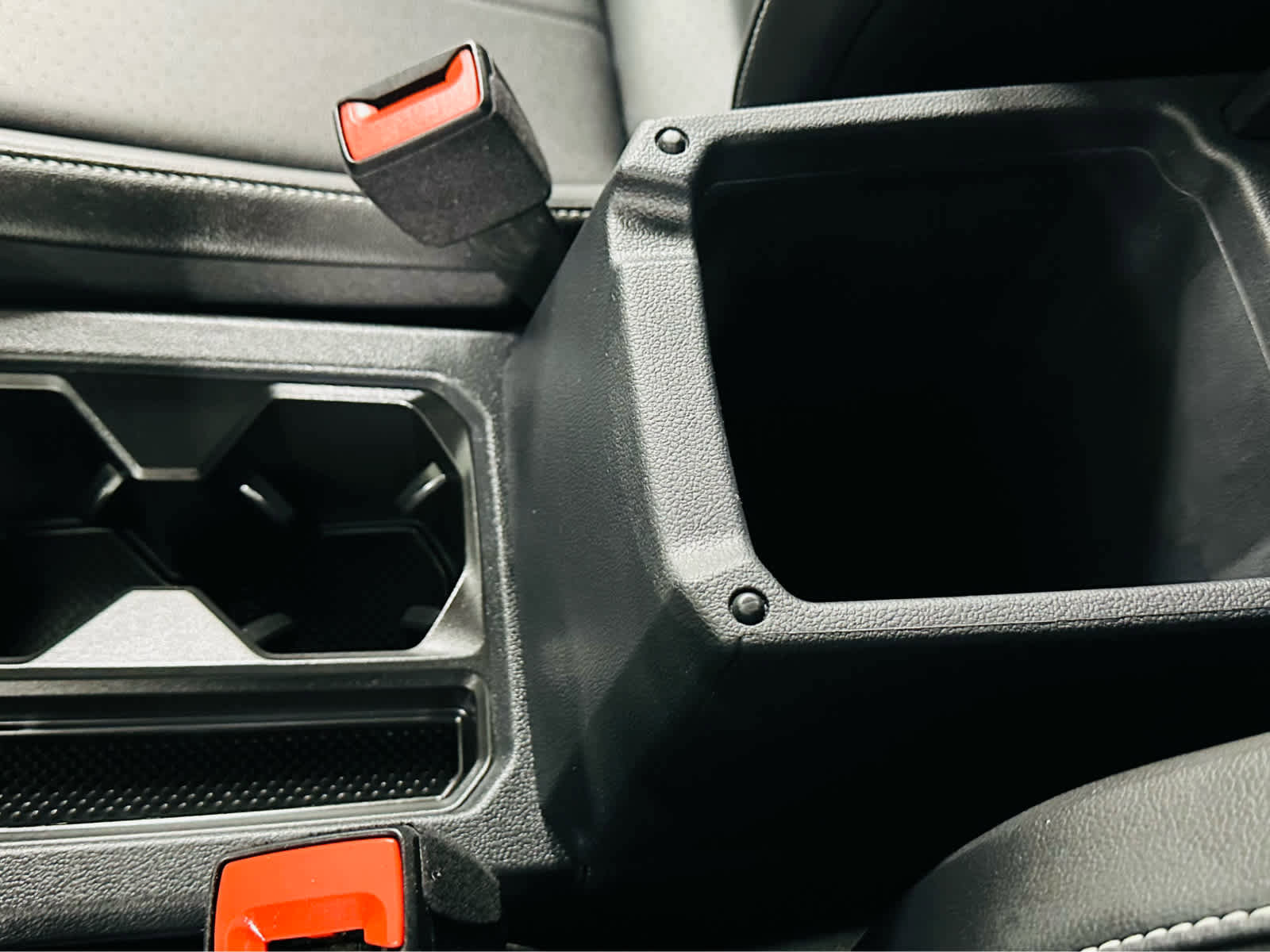 Certified 2024 Volkswagen Tiguan SE R-Line image 19