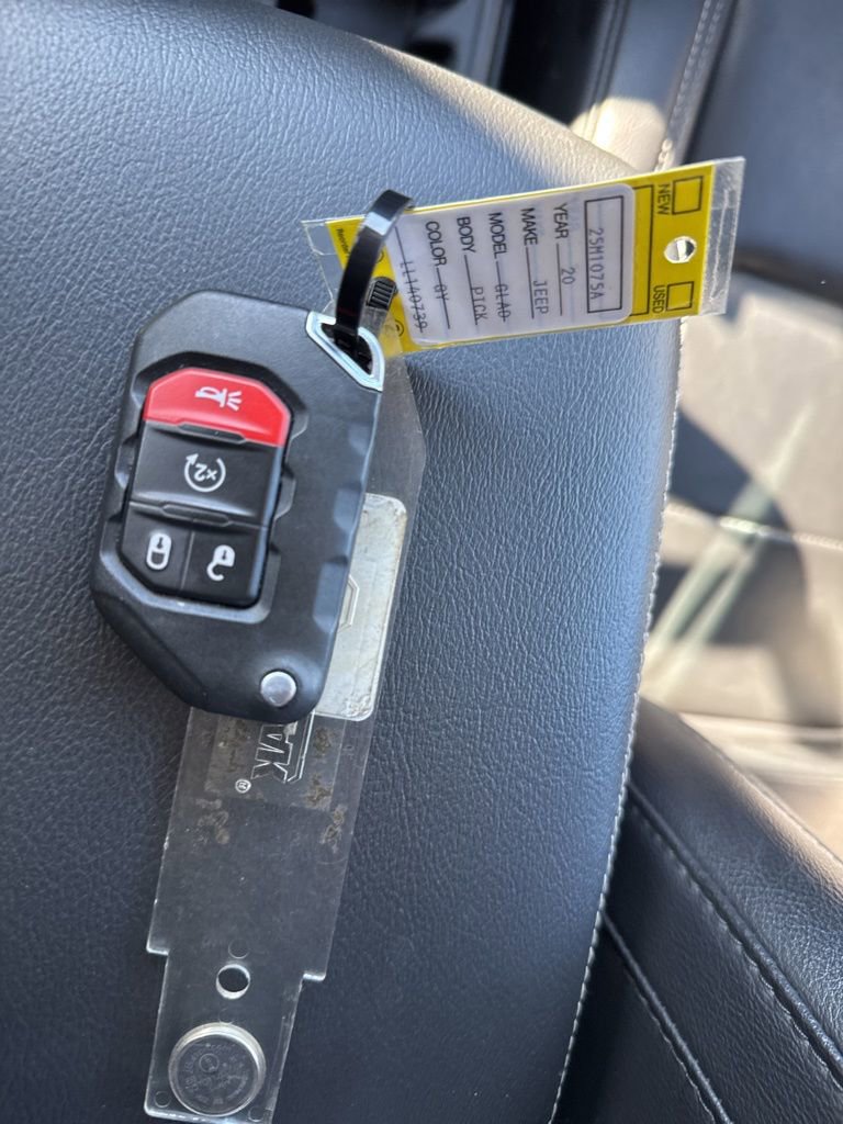 Used 2020 Jeep Gladiator Overland image 36