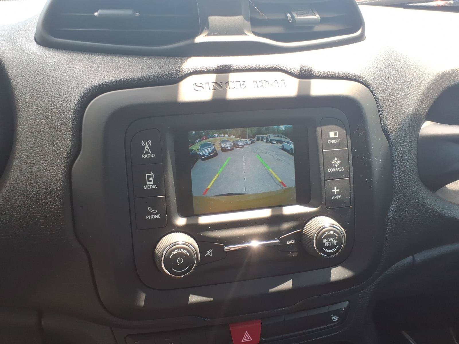 Used 2017 Jeep Renegade Altitude AWD/4WD image 15