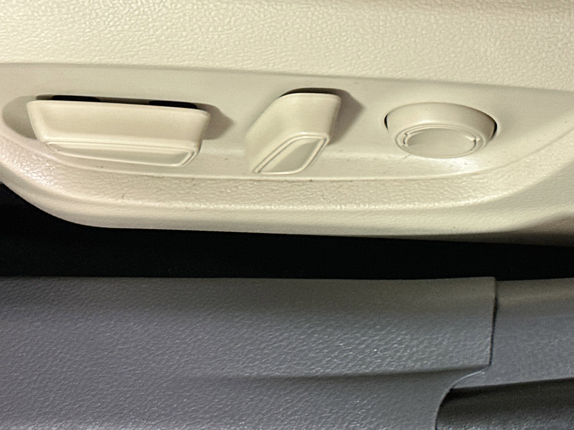 Used 2024 Toyota Camry LE image 13