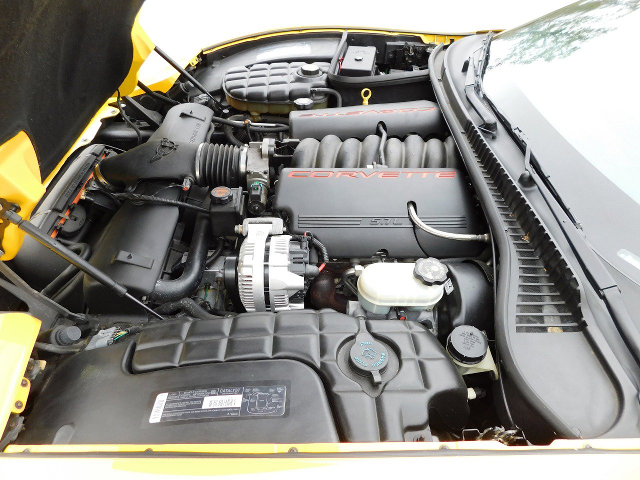 Used 2000 Chevrolet Corvette Convertible w/ Memory Pkg image 18