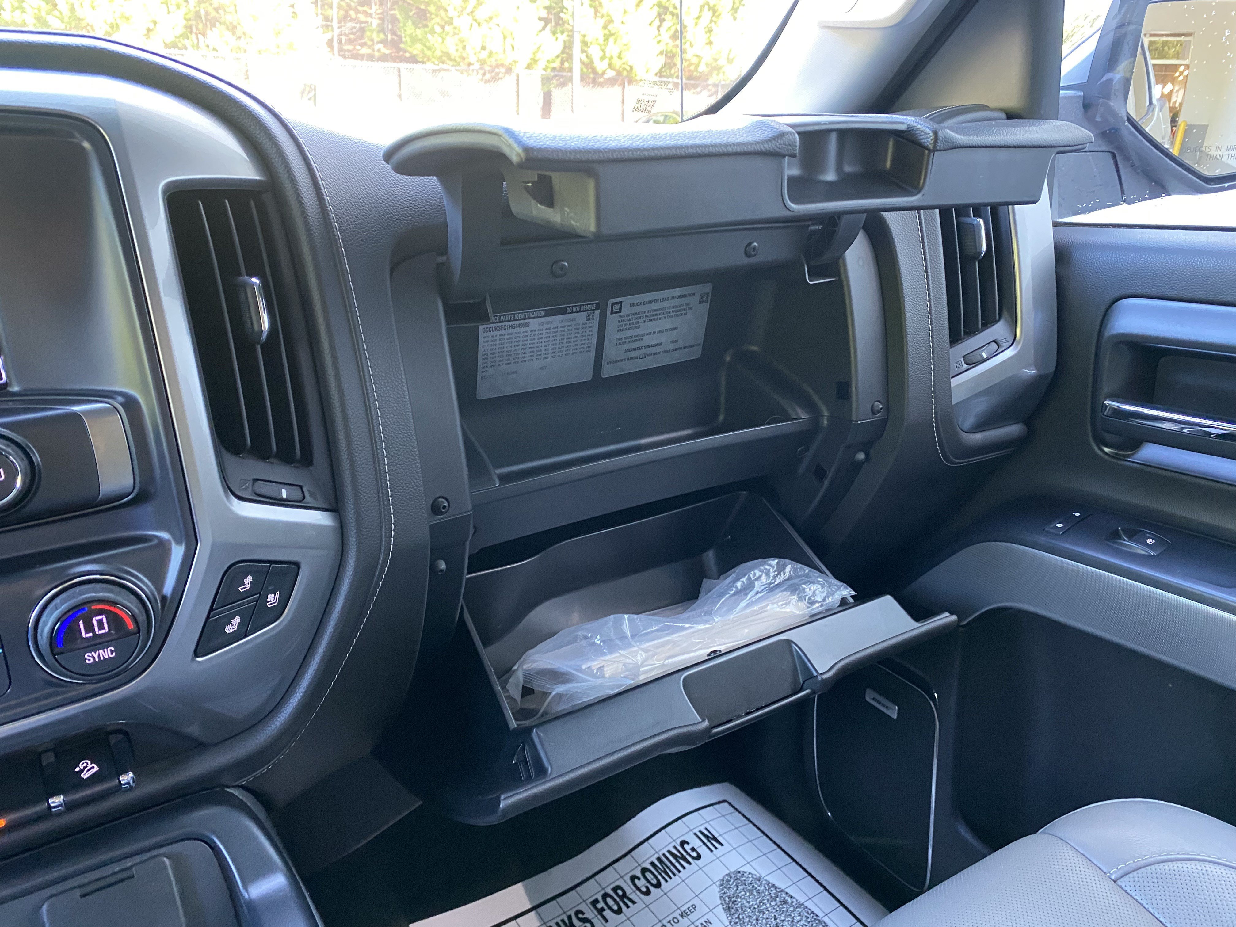 Used 2017 Chevrolet Silverado 1500 LTZ Z71 w/ LTZ Plus Package AWD/4WD image 30