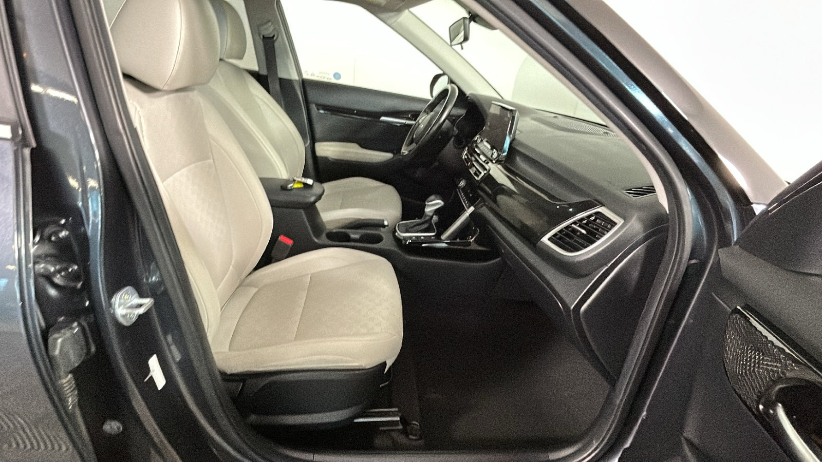 Used 2022 Kia Seltos EX AWD/4WD image 35