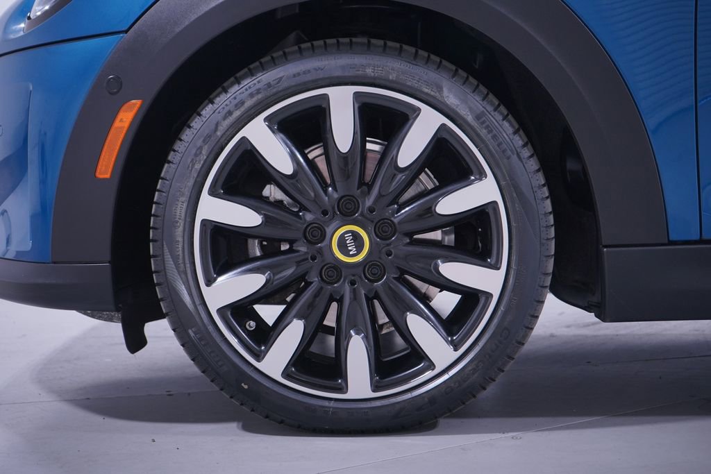 Used 2023 MINI Cooper SE image 2