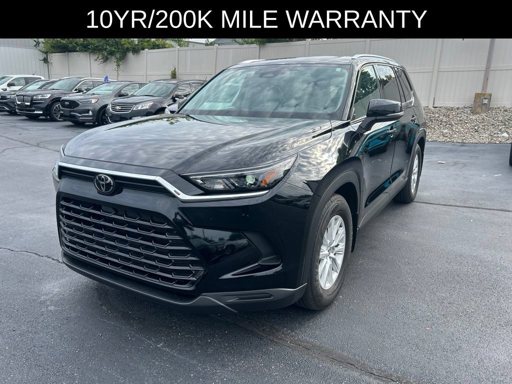 Used 2024 Toyota Grand Highlander AWD image 3