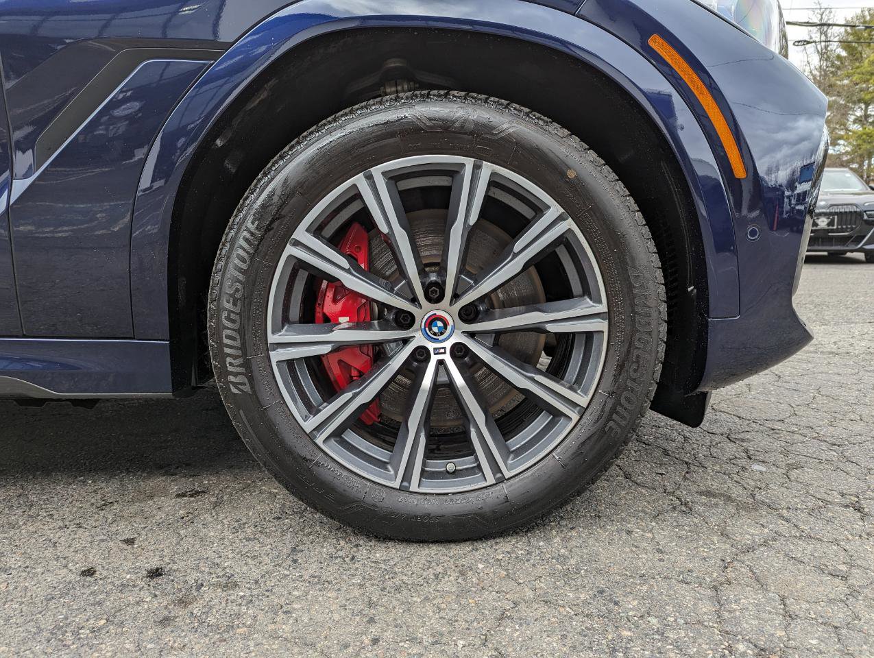 Used 2023 BMW X6 M50i w/ Executive Package image 47