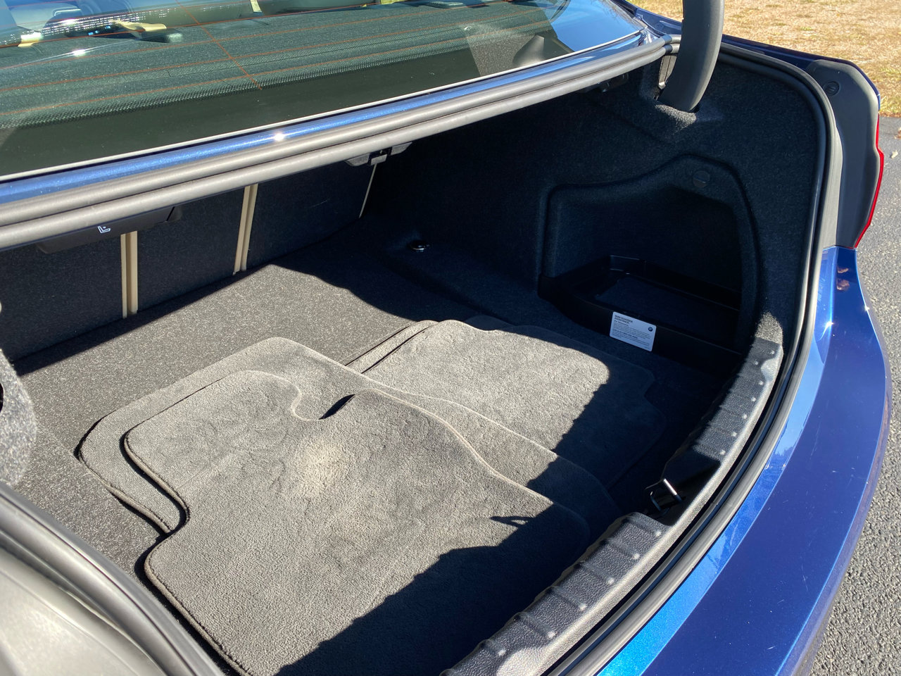 Used 2018 BMW 330i xDrive 330i xDrive SULEV Sedan w/ Premium Package image 41