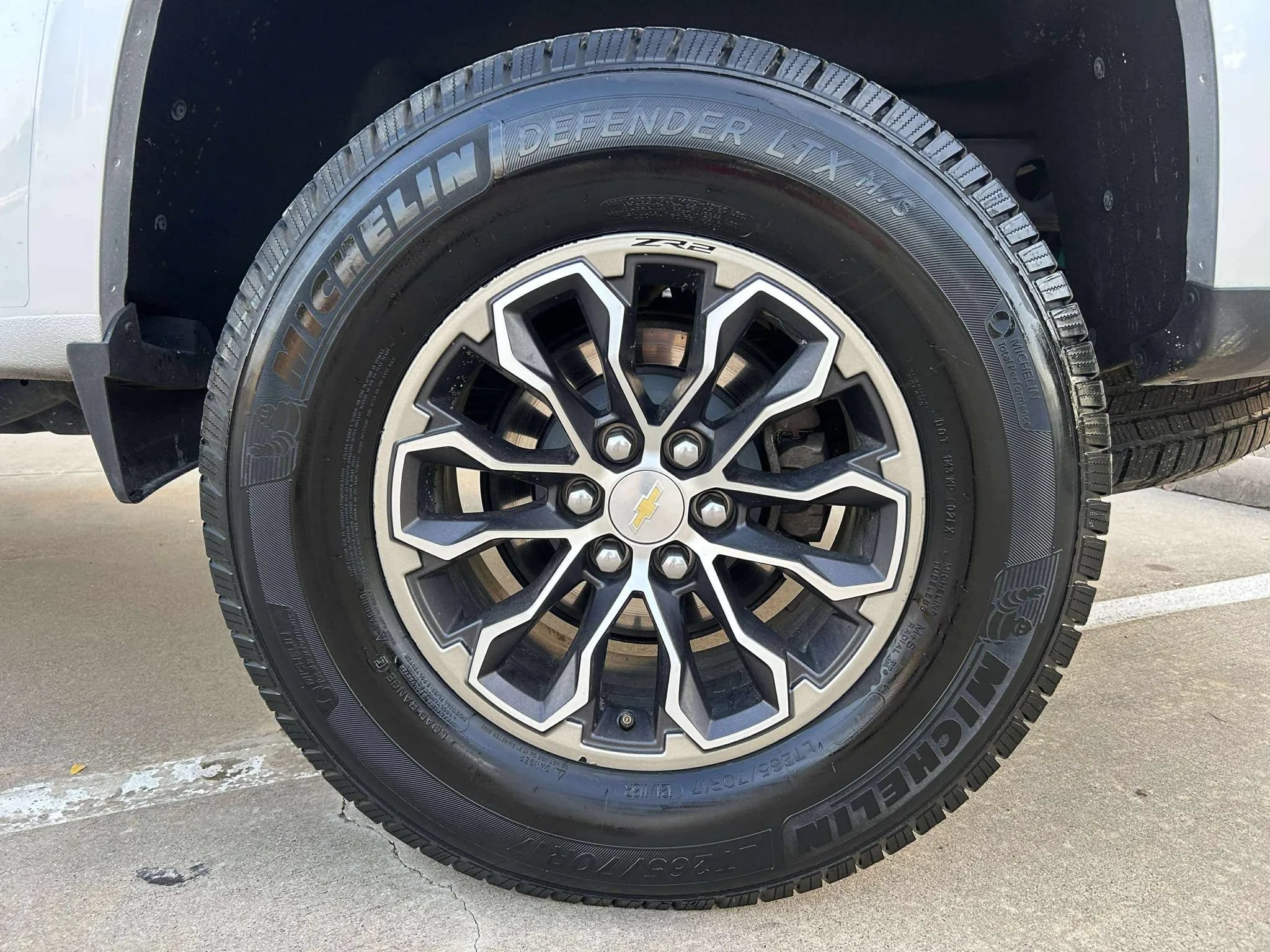Used 2019 Chevrolet Colorado Z71 AWD/4WD image 23