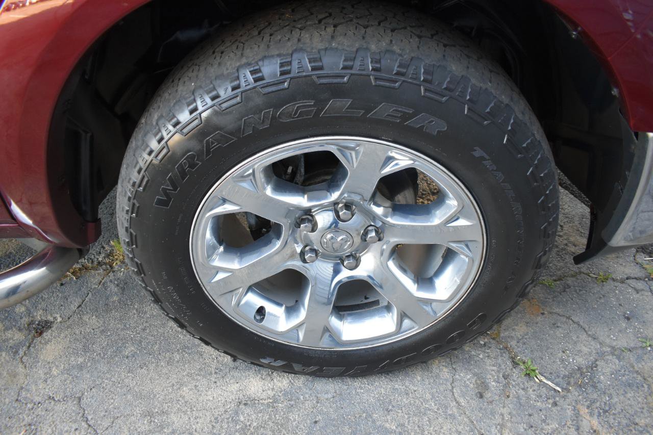 Used 2018 RAM 1500 Laramie w/ Convenience Group AWD/4WD image 34