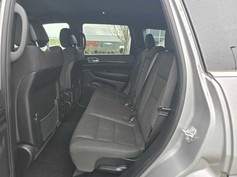 Used 2020 Jeep Grand Cherokee Laredo image 16