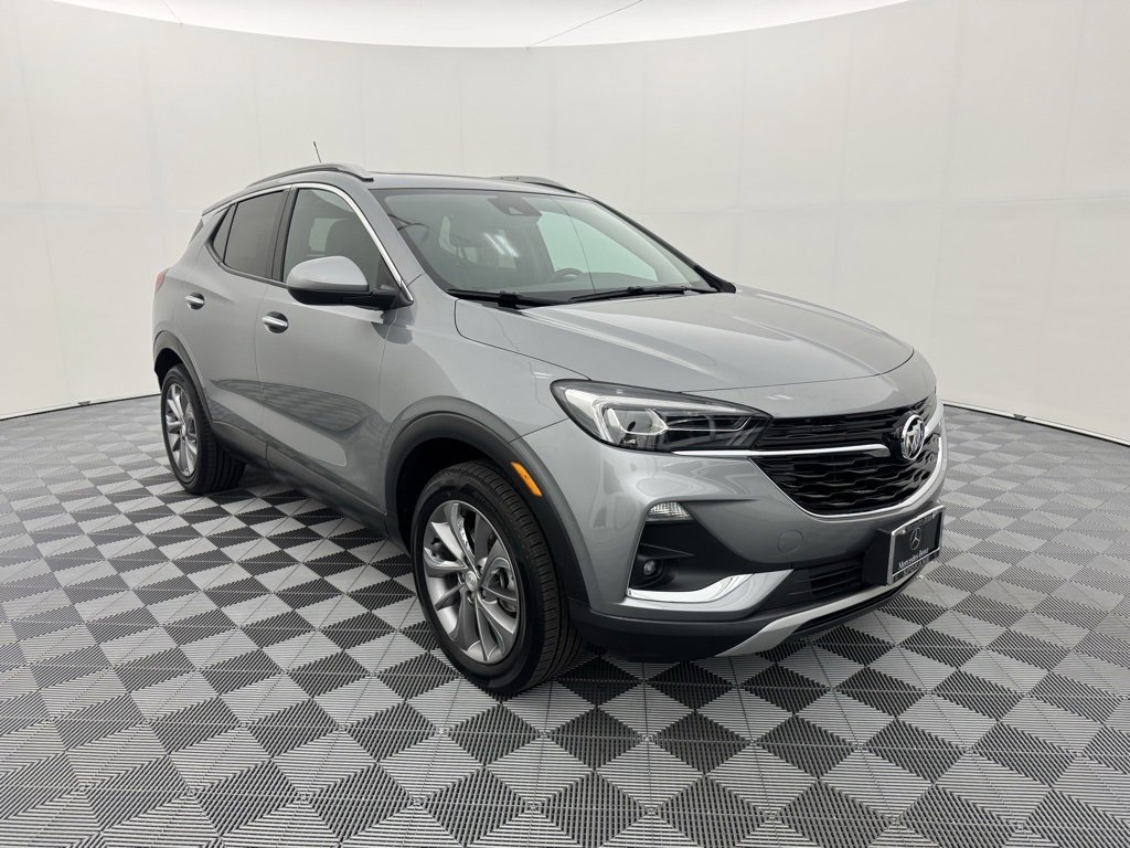 Used 2023 Buick Encore GX Essence w/ Experience Buick Package image 2