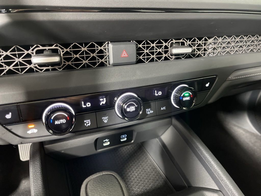 Certified 2025 Honda Accord SE image 28
