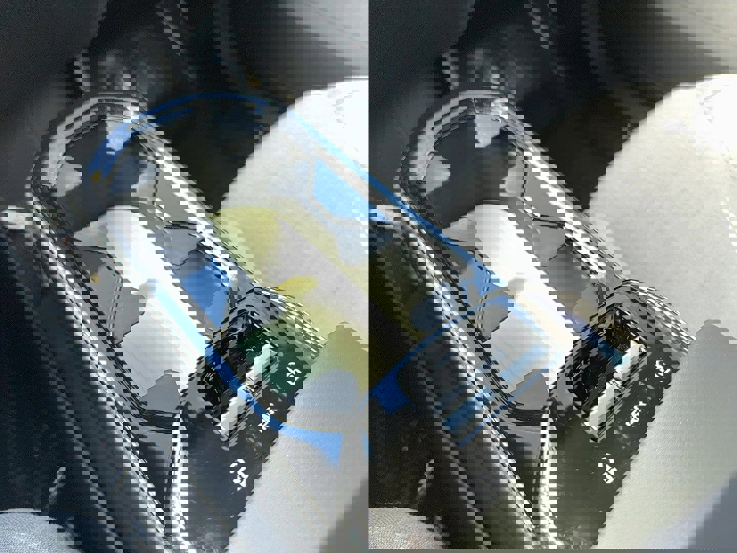 Used 2025 Volvo EX30 Ultra w/ Protection Package Premier image 23