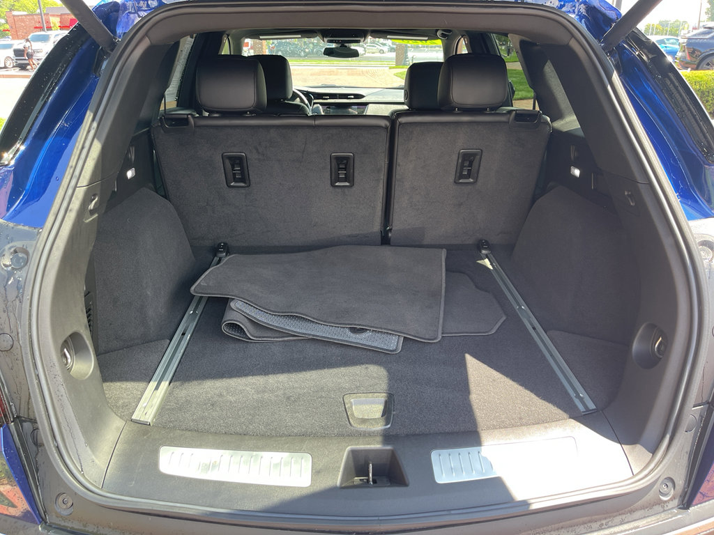 Used 2025 Cadillac XT5 Premium Luxury image 14