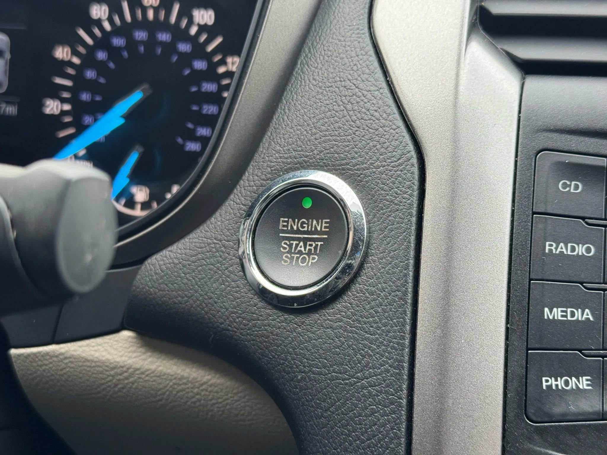 Used 2017 Ford Fusion SE image 26