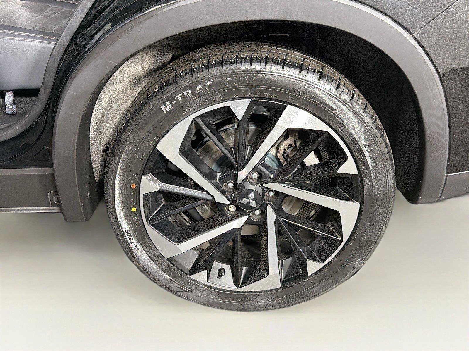 Used 2023 Mitsubishi Outlander SE AWD/4WD image 36