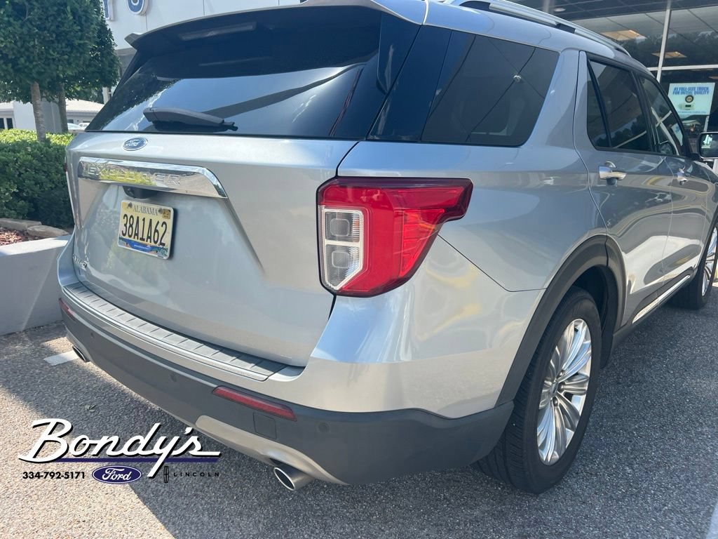 Used 2021 Ford Explorer Limited w/ Equipment Group 301A RWD image 4