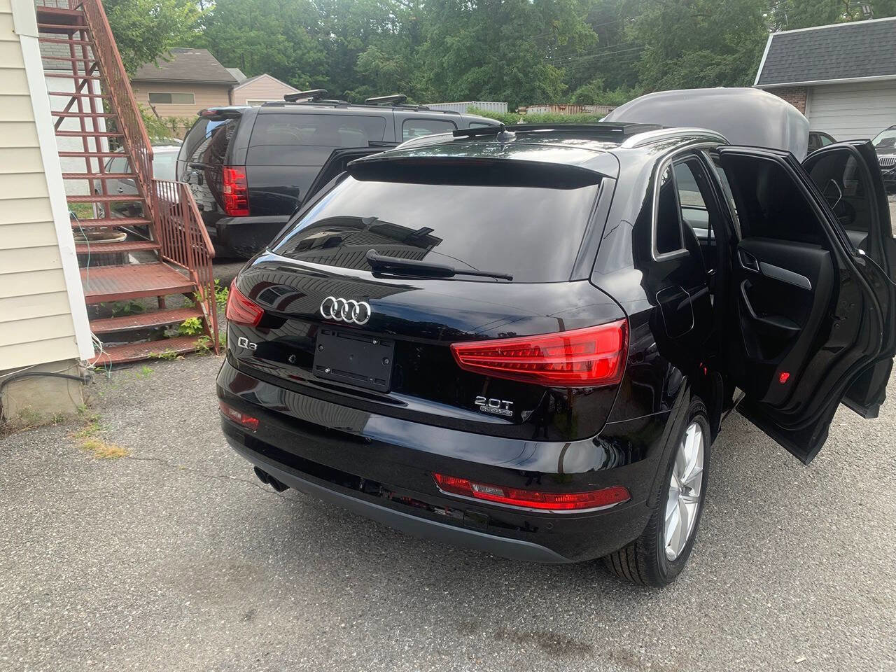 Used 2016 Audi Q3 2.0T Premium Plus w/ Technology Package AWD/4WD image 9