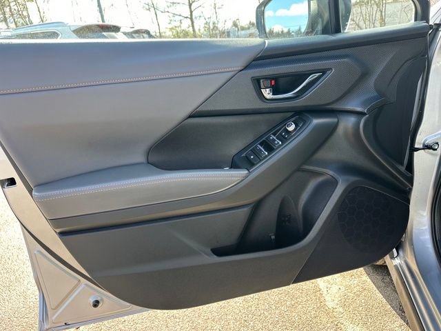 Used 2025 Subaru Crosstrek 2.5i Limited AWD/4WD image 12