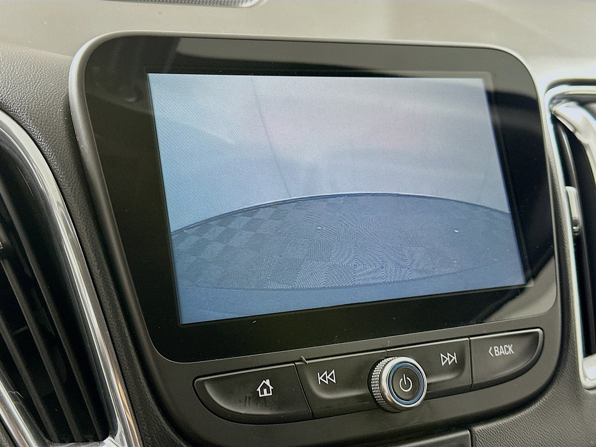 Used 2016 Chevrolet Malibu LT w/ Leather Package FWD image 22